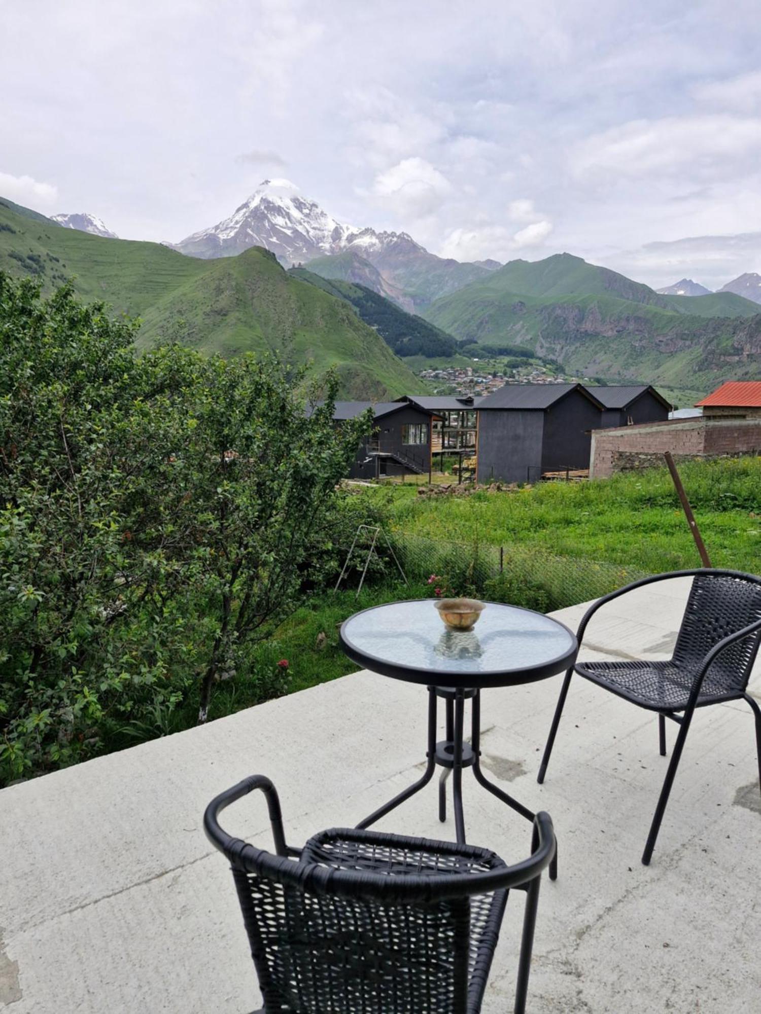 Maiko Guest House Kazbegi Exterior foto